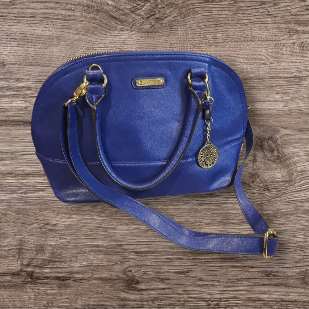 Anne Klein Beautiful Blue Leather Handbag Dome Shaped Excellent Condition (226)